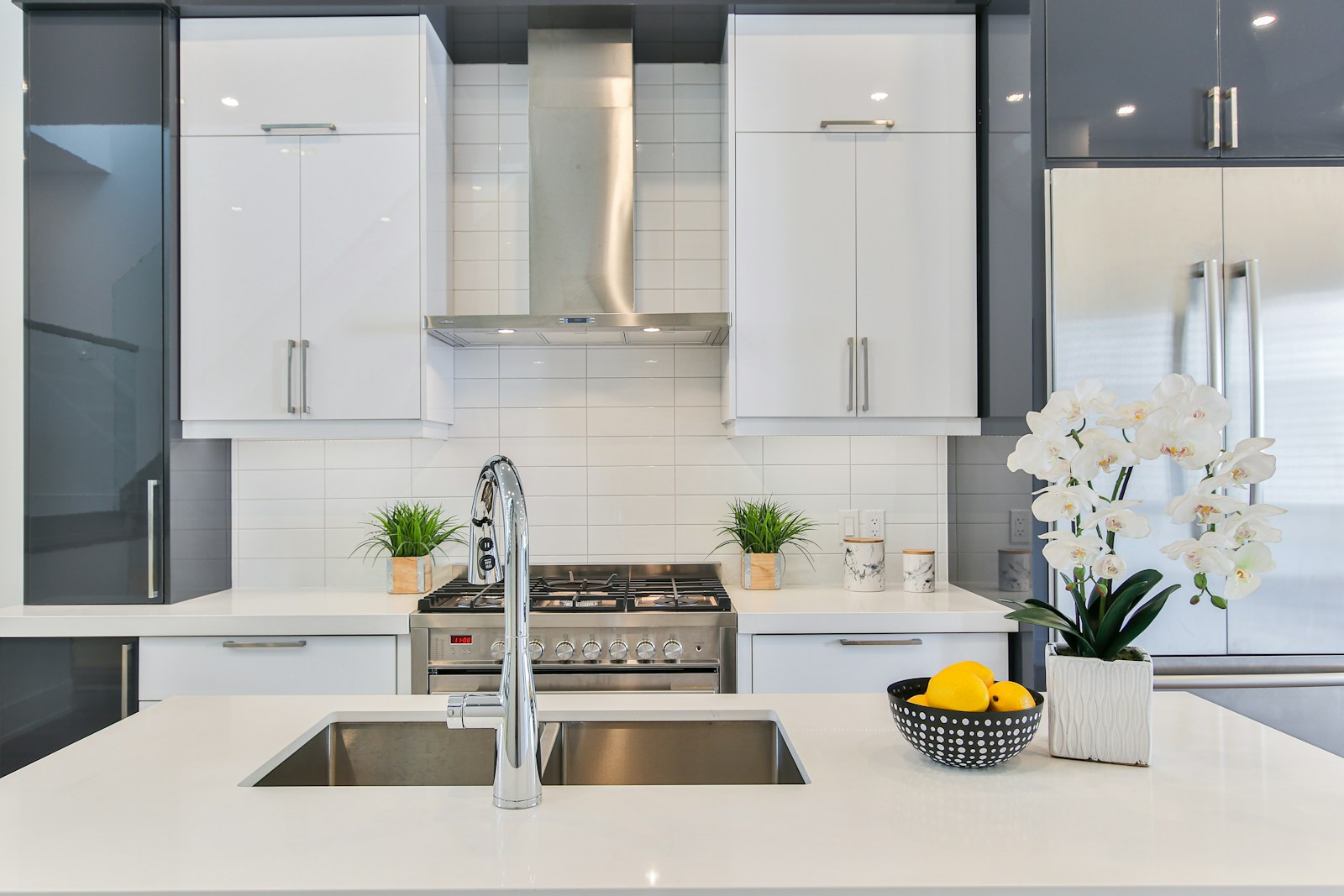 Proven Tips for Choosing the Right Kitchen Design